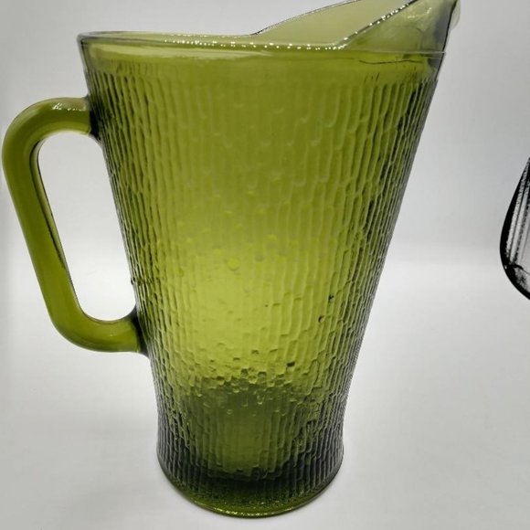 Vintage 60's Avocado Green Tree Bark Glass Jeannette Pitcher MCM - Picture 5 of 6